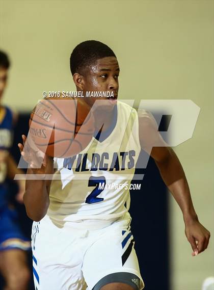 Thumbnail 2 in Agoura vs Windward (West Valley Thanksgiving Tip-Off Classic) photogallery.