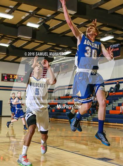 Thumbnail 3 in Agoura vs Windward (West Valley Thanksgiving Tip-Off Classic) photogallery.
