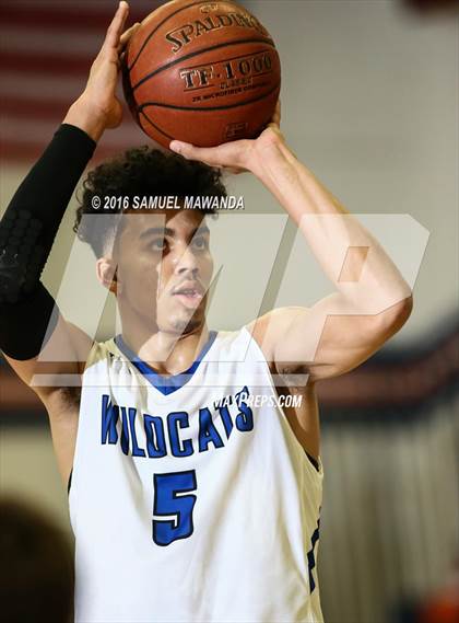 Thumbnail 1 in Agoura vs Windward (West Valley Thanksgiving Tip-Off Classic) photogallery.