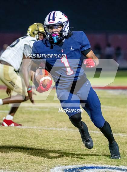 Thumbnail 2 in E.E. Smith vs Terry Sanford (NCHSAA 6A First Round) photogallery.