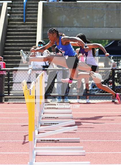 Thumbnail 2 in VHSL T&F State Championships - Class 5/6 (Track Events) photogallery.