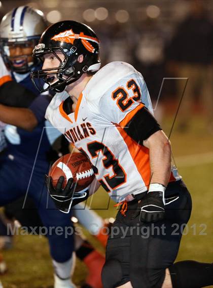 Thumbnail 1 in Montville vs. Hillhouse (CIAC Class M Semifinal) photogallery.