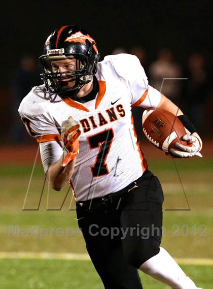 Thumbnail 3 in Montville vs. Hillhouse (CIAC Class M Semifinal) photogallery.