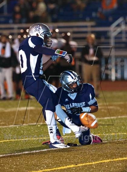 Thumbnail 3 in Montville vs. Hillhouse (CIAC Class M Semifinal) photogallery.
