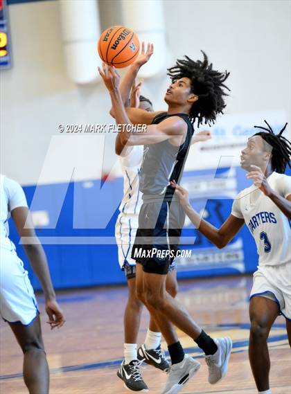 Thumbnail 1 in Apopka vs Lake Howell (14th Annual Earl Graham Metro vs Florida Challenge) photogallery.