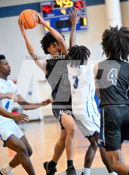 Thumbnail 1 in Apopka vs Lake Howell (14th Annual Earl Graham Metro vs Florida Challenge) photogallery.
