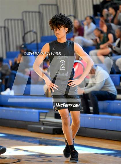 Thumbnail 2 in Apopka vs Lake Howell (14th Annual Earl Graham Metro vs Florida Challenge) photogallery.
