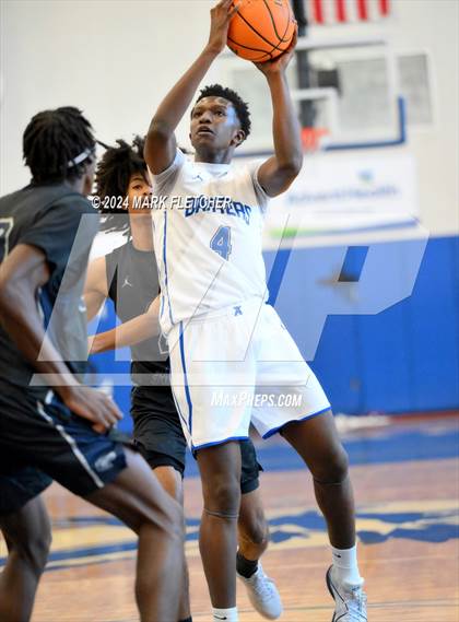 Thumbnail 2 in Apopka vs Lake Howell (14th Annual Earl Graham Metro vs Florida Challenge) photogallery.