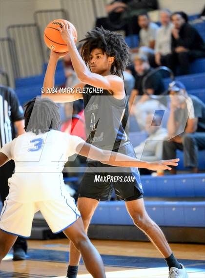 Thumbnail 1 in Apopka vs Lake Howell (14th Annual Earl Graham Metro vs Florida Challenge) photogallery.