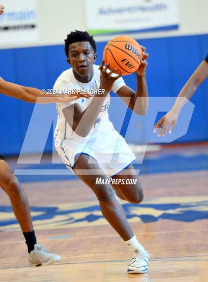 Thumbnail 3 in Apopka vs Lake Howell (14th Annual Earl Graham Metro vs Florida Challenge) photogallery.