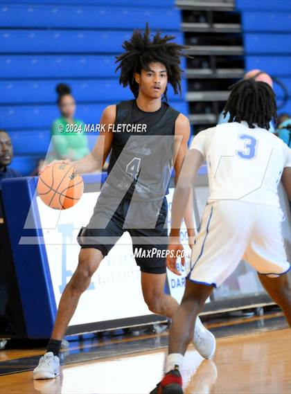 Thumbnail 3 in Apopka vs Lake Howell (14th Annual Earl Graham Metro vs Florida Challenge) photogallery.