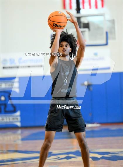 Thumbnail 1 in Apopka vs Lake Howell (14th Annual Earl Graham Metro vs Florida Challenge) photogallery.
