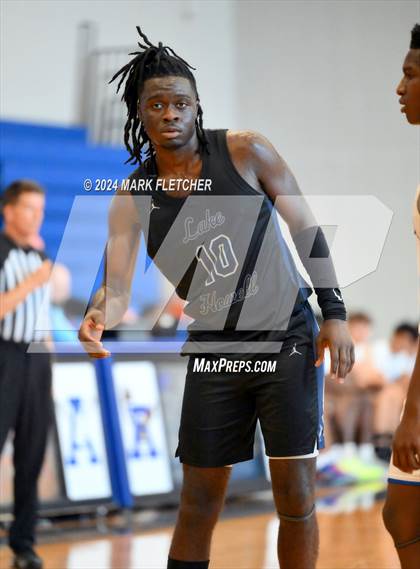 Thumbnail 2 in Apopka vs Lake Howell (14th Annual Earl Graham Metro vs Florida Challenge) photogallery.