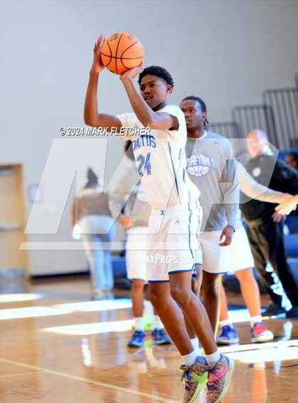 Thumbnail 2 in Apopka vs Lake Howell (14th Annual Earl Graham Metro vs Florida Challenge) photogallery.