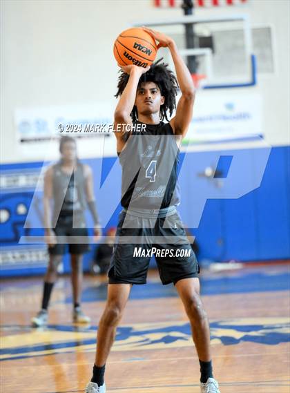Thumbnail 2 in Apopka vs Lake Howell (14th Annual Earl Graham Metro vs Florida Challenge) photogallery.