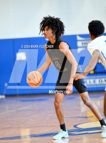 Thumbnail 1 in Apopka vs Lake Howell (14th Annual Earl Graham Metro vs Florida Challenge) photogallery.