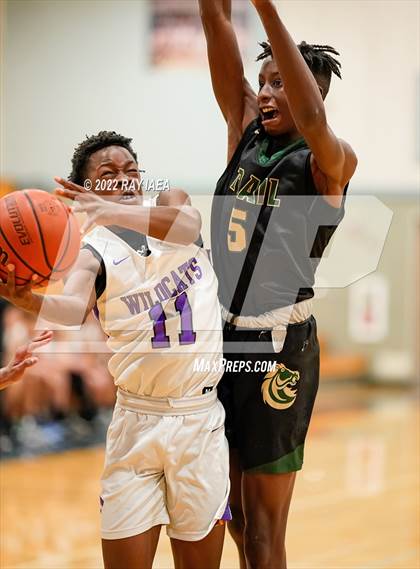 Thumbnail 1 in Franklin vs. Monterey Trail (Running with the Pack Tournament) photogallery.