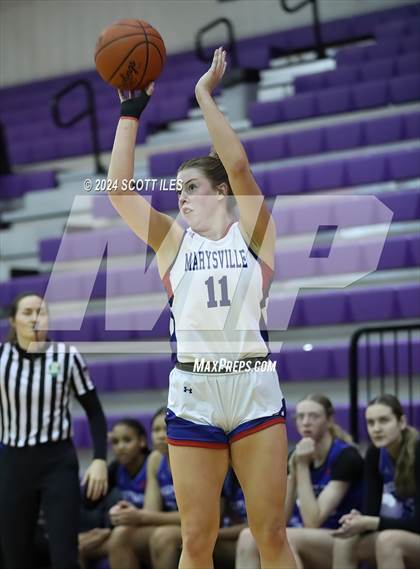 Thumbnail 3 in Marysville vs Crestwood Academy (Classic in the City) photogallery.