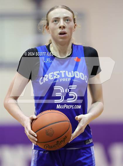 Thumbnail 2 in Marysville vs Crestwood Academy (Classic in the City) photogallery.
