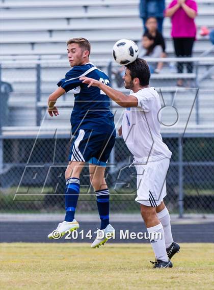 Thumbnail 3 in Newsome vs. King photogallery.