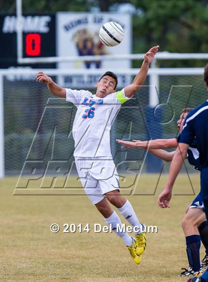Thumbnail 2 in Newsome vs. King photogallery.