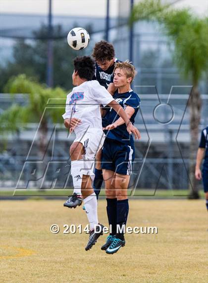Thumbnail 1 in Newsome vs. King photogallery.