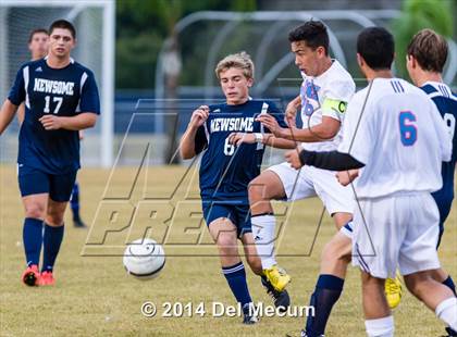Thumbnail 2 in Newsome vs. King photogallery.