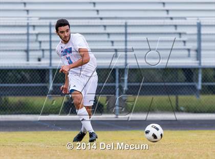 Thumbnail 3 in Newsome vs. King photogallery.
