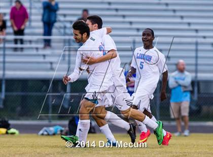 Thumbnail 2 in Newsome vs. King photogallery.