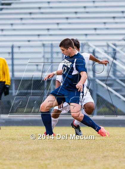 Thumbnail 3 in Newsome vs. King photogallery.