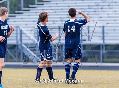Thumbnail 2 in Newsome vs. King photogallery.