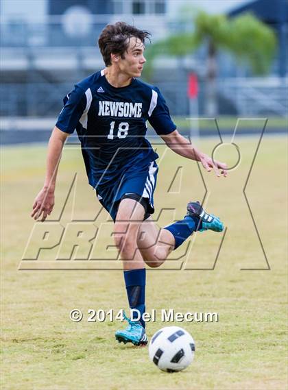 Thumbnail 2 in Newsome vs. King photogallery.