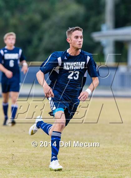 Thumbnail 1 in Newsome vs. King photogallery.