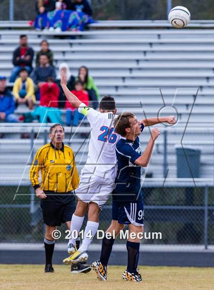 Thumbnail 2 in Newsome vs. King photogallery.