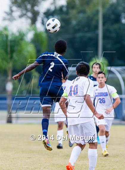 Thumbnail 2 in Newsome vs. King photogallery.