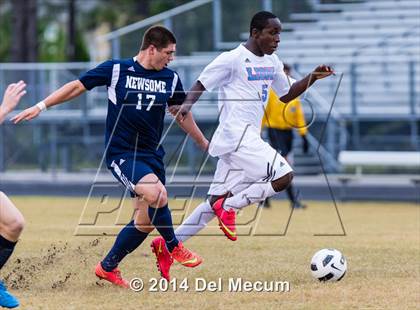 Thumbnail 2 in Newsome vs. King photogallery.