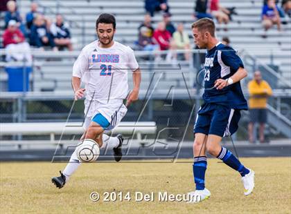 Thumbnail 1 in Newsome vs. King photogallery.