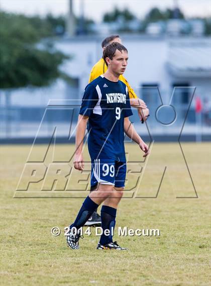 Thumbnail 2 in Newsome vs. King photogallery.
