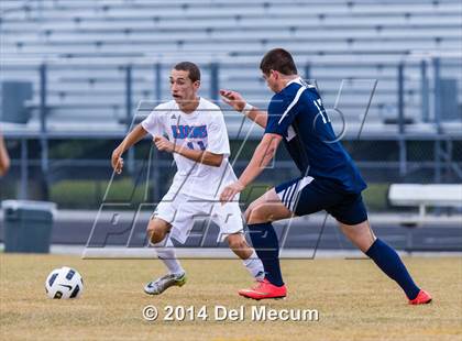Thumbnail 1 in Newsome vs. King photogallery.