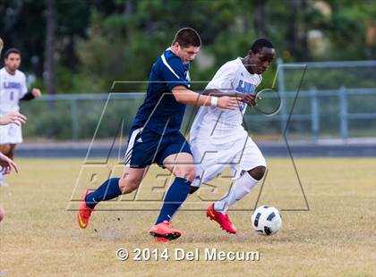 Thumbnail 3 in Newsome vs. King photogallery.