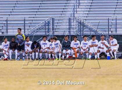 Thumbnail 1 in Newsome vs. King photogallery.