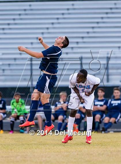 Thumbnail 2 in Newsome vs. King photogallery.