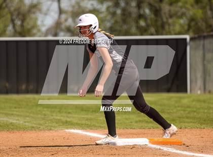 Thumbnail 3 in Pottsboro @ Howe photogallery.