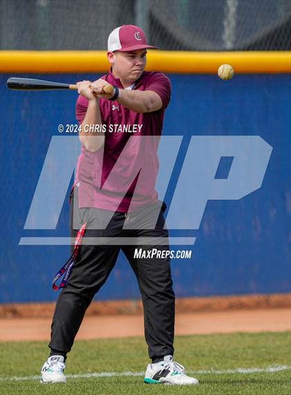 Thumbnail 2 in Desert Heights Prep vs. Payson photogallery.