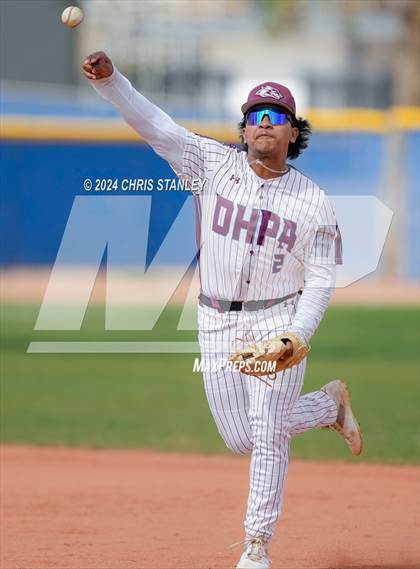 Thumbnail 2 in Desert Heights Prep vs. Payson photogallery.