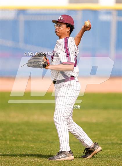 Thumbnail 2 in Desert Heights Prep vs. Payson photogallery.