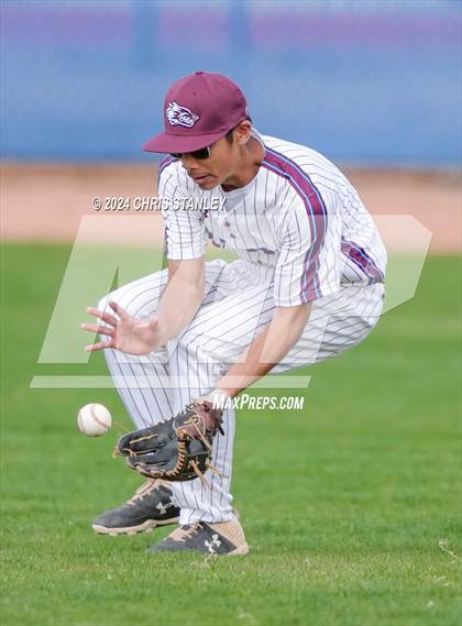 Thumbnail 3 in Desert Heights Prep vs. Payson photogallery.