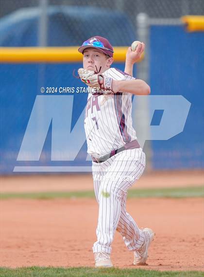 Thumbnail 2 in Desert Heights Prep vs. Payson photogallery.