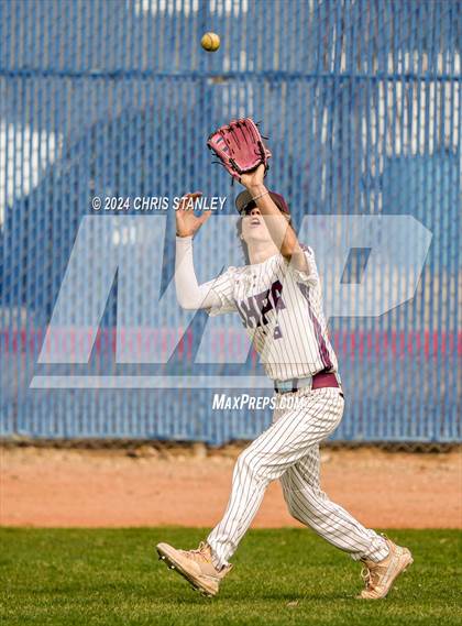 Thumbnail 3 in Desert Heights Prep vs. Payson photogallery.
