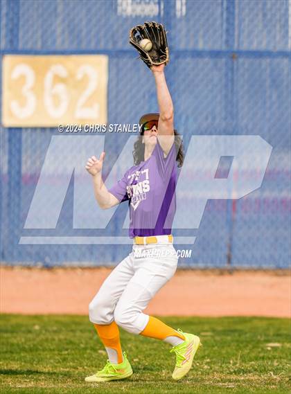 Thumbnail 3 in Desert Heights Prep vs. Payson photogallery.